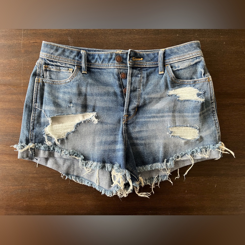 Hollister high rise boyfriend shorts
